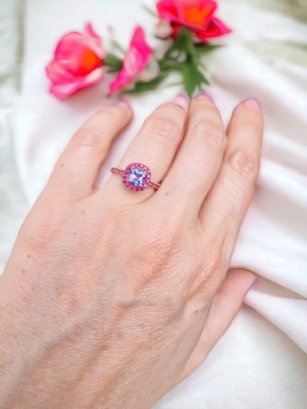 Anello Sissi con tanzanite e rubini della Groenlandia - immagine 3